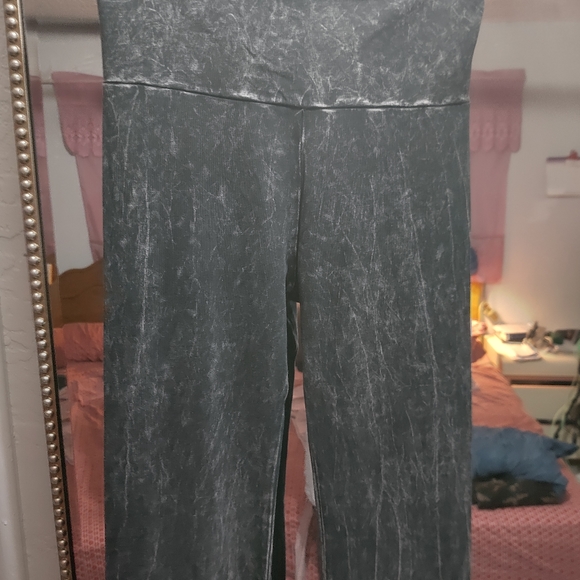 Vintage frayed bell leggings - Picture 3 of 3